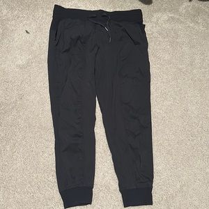 Lululemon black wind pants